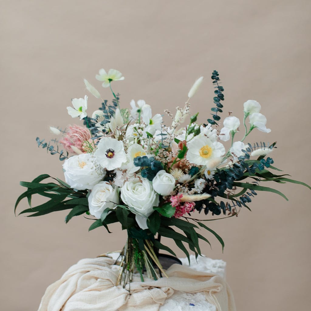 hiddenbotanicsweddings Bouquets 32