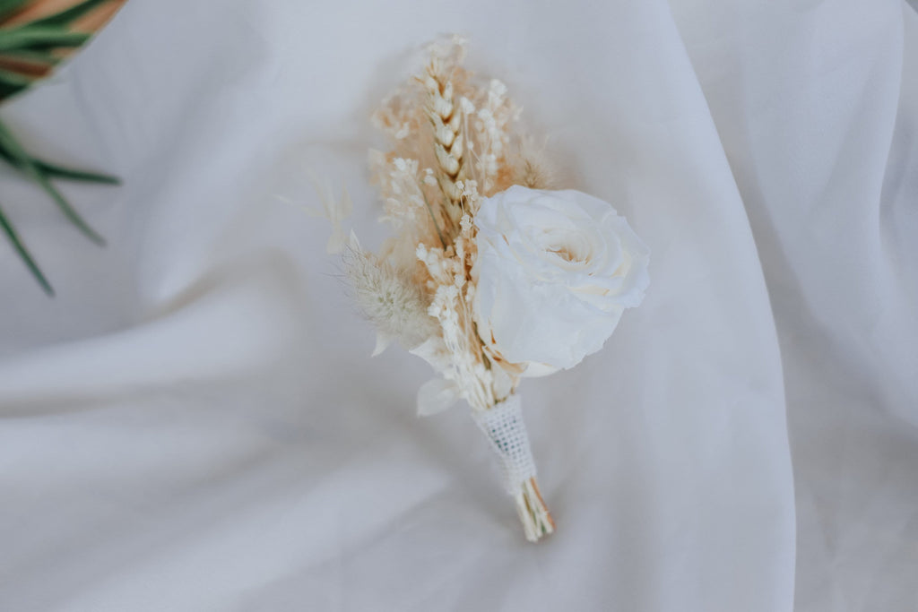 hiddenbotanicsweddings Buttonholes/Boutonnieres Bleached Gypsophila Lapel Pin and Natural Dried Flowers Boutonniere Preserved Rose Buttonhole / Boho Boutonnaire