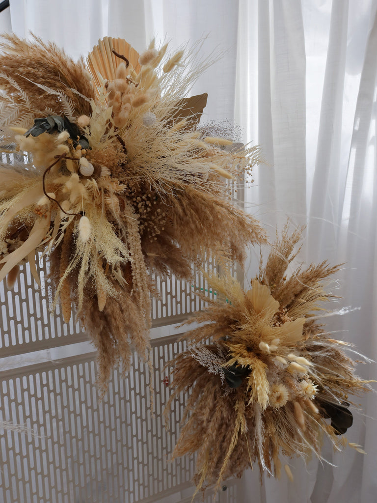 hiddenbotanicsweddings Centerpieces Dried Flowers Arch Decoration - Natural Cream & Brown