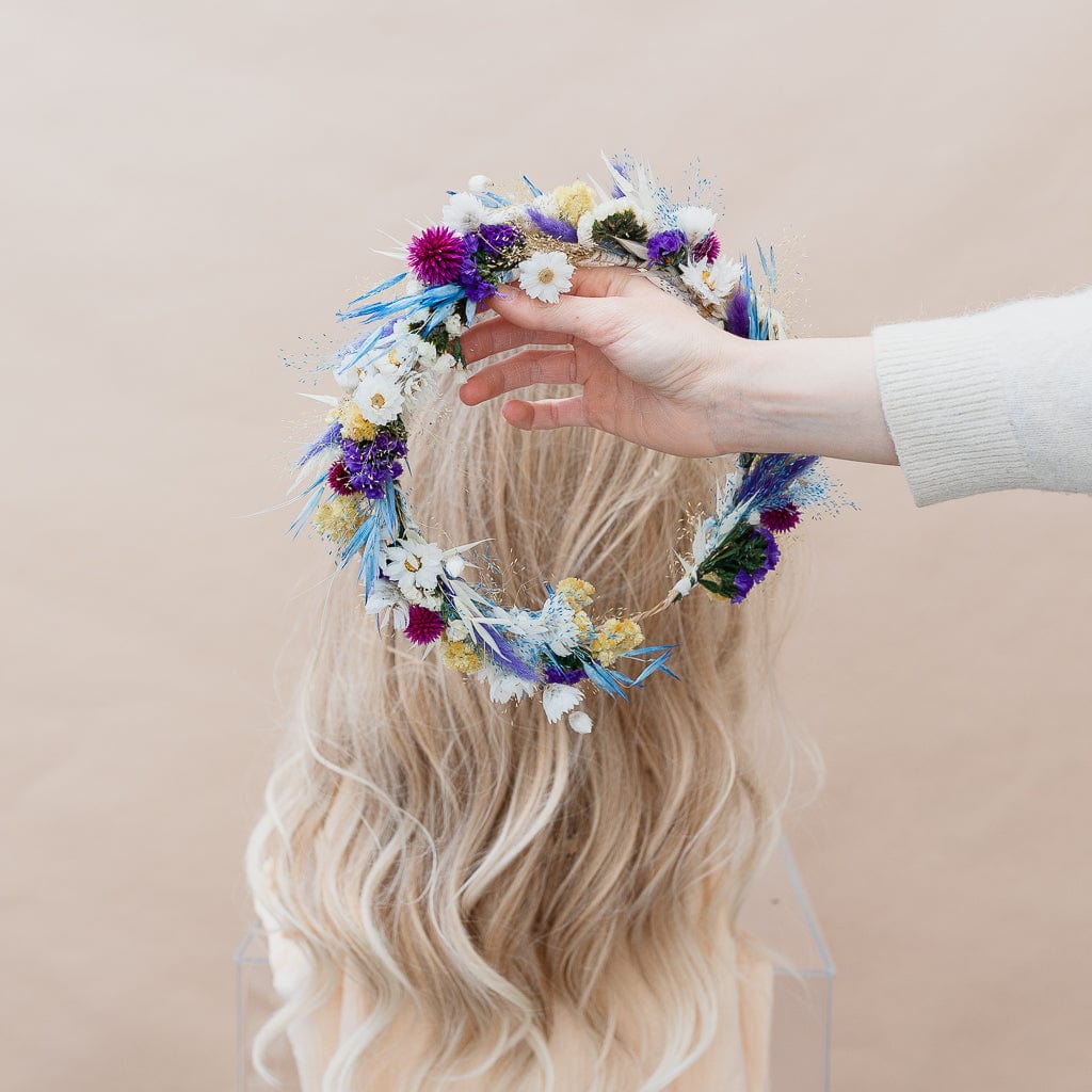 hiddenbotanicsweddings Hair Crowns 15