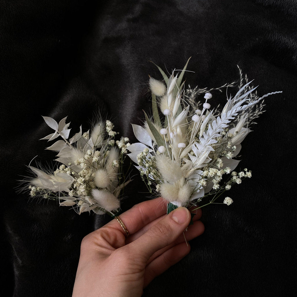 hiddenbotanicsweddings Buttonholes/Boutonnieres White Bunny Tail and Fern Boutonnieres / Lapel Pin For Men / Groom Pin / Boho Boutonniere / Groom Boutonniere