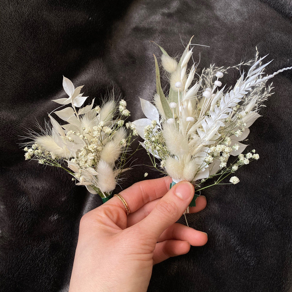 hiddenbotanicsweddings Buttonholes/Boutonnieres White Bunny Tail and Fern Boutonnieres / Lapel Pin For Men / Groom Pin / Boho Boutonniere / Groom Boutonniere