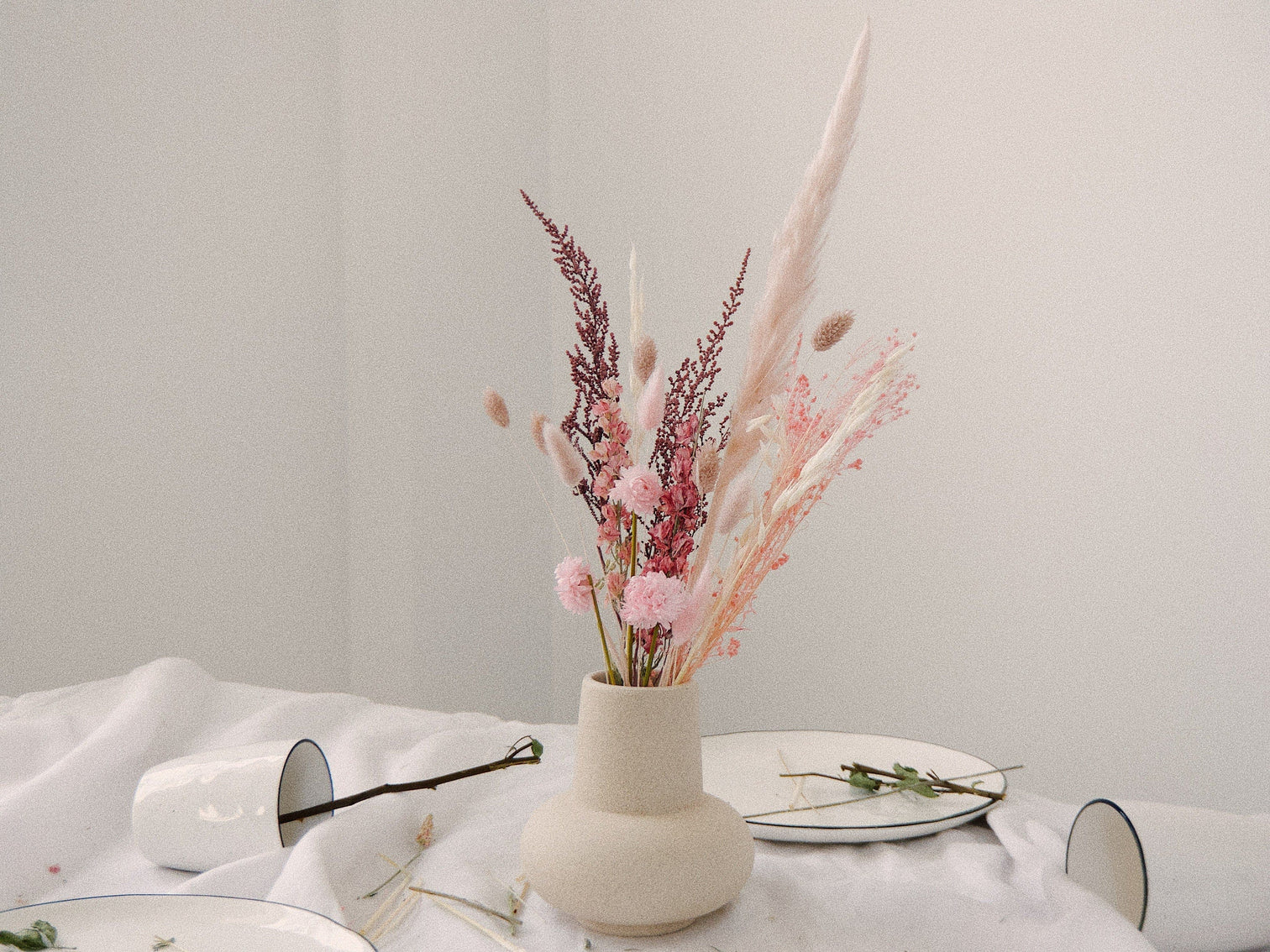 hiddenbotanicsweddings Floral Home Decorations Blush Pampas Grass Decoration Arrangment / Real Dried Flowers Home Decor / Floral Vase Arrangment Minimal Decor