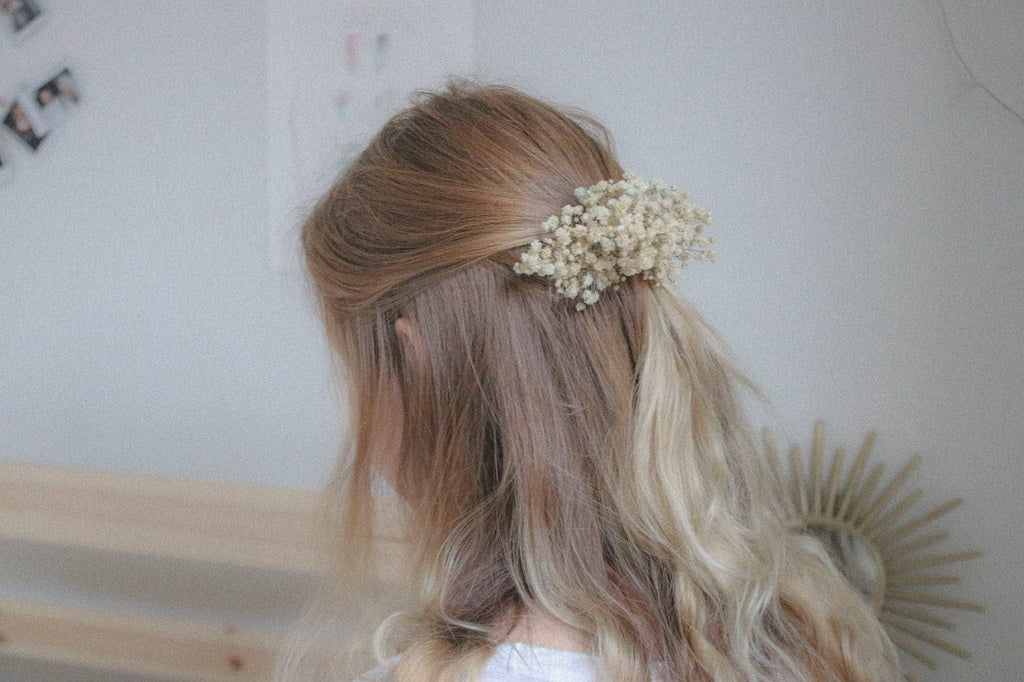 hiddenbotanicsweddings Hair Combs Baby's breath flower comb, hair comb, Baby's Breath hair slides, Gypsophila Bridal Comb, Dried Flowers, Boho weddings