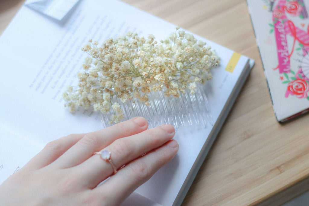 hiddenbotanicsweddings Hair Combs Baby's breath flower comb, hair comb, Baby's Breath hair slides, Gypsophila Bridal Comb, Dried Flowers, Boho weddings