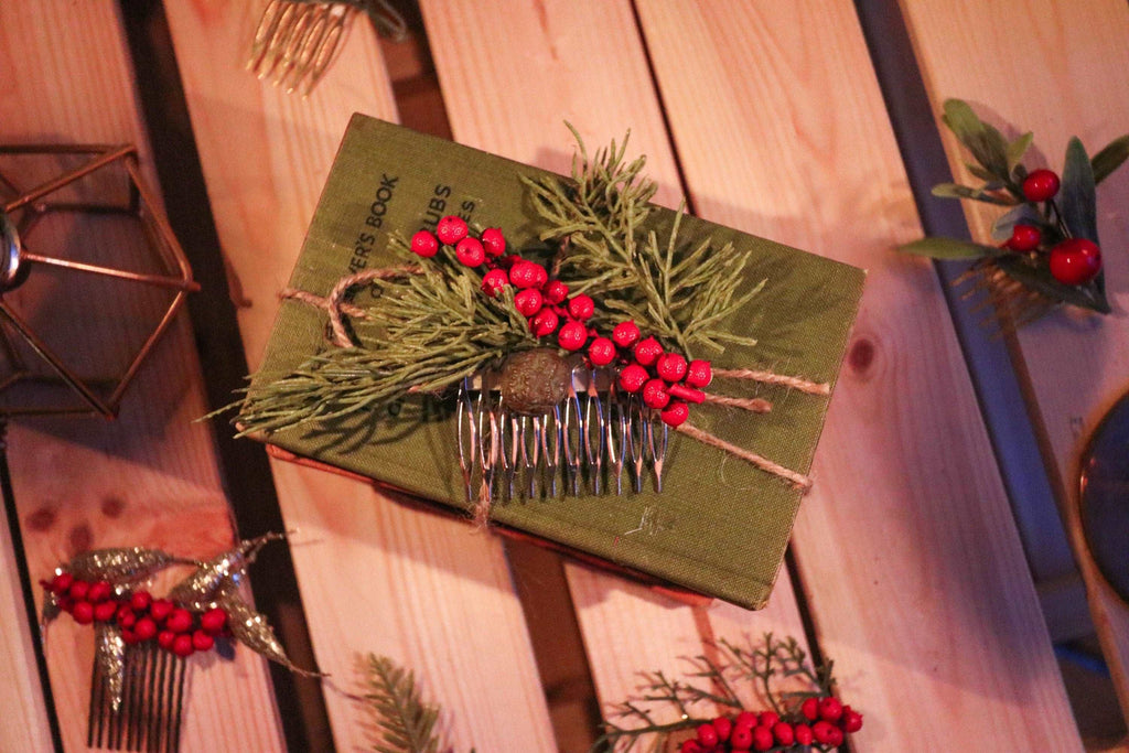hiddenbotanicsweddings Hair Combs Christmas Wedding Hair Comb / Christmas Party Hair Comb / Pine and Berry Hair Comb