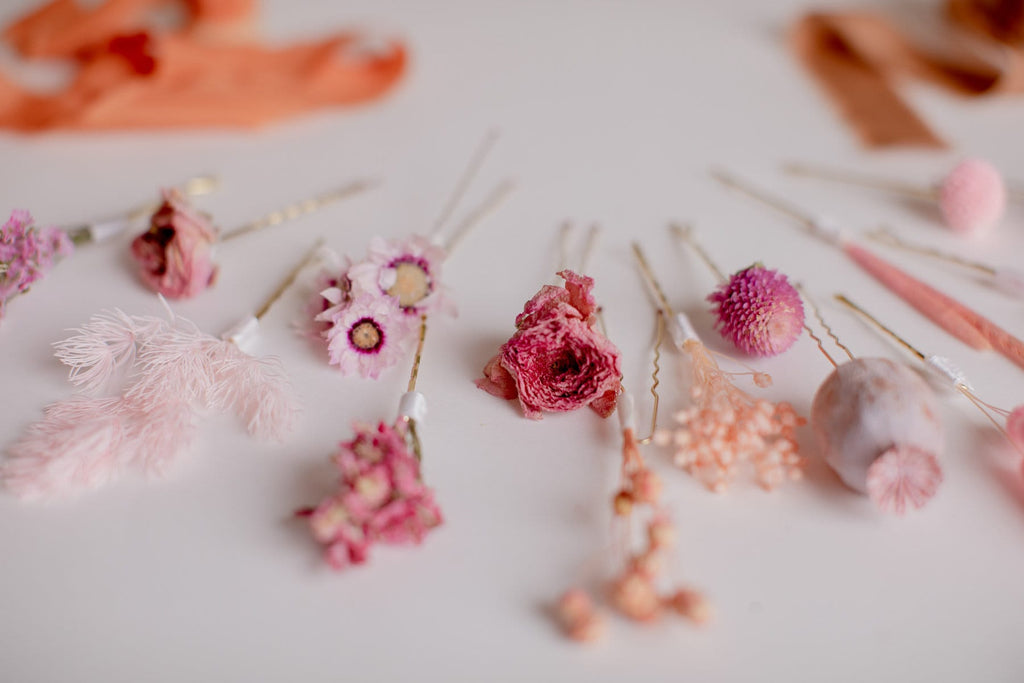 hiddenbotanicsweddings Hair Pin Sets Pink Hue Daisies, Ruscus 15piece Hair Pins  Set, Boho Hair Pins, Wedding Hair Pins, Flower Pin Set