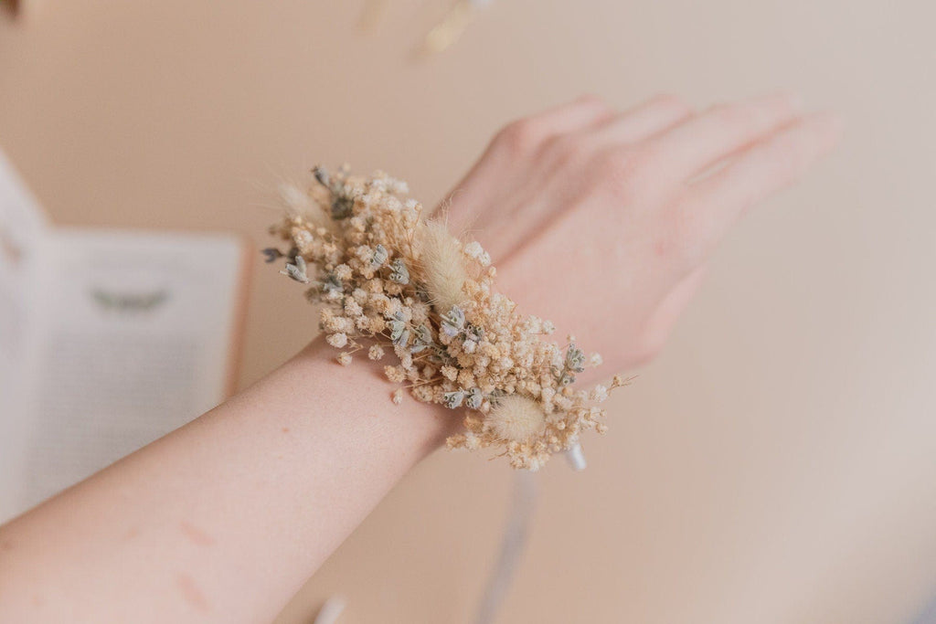 hiddenbotanicsweddings Wrist Corsages Natural Lagurus & Baby's Breath Wrist Corsage  / Lavender Wrist Corsage / Flower Bracelet